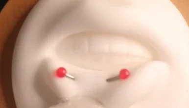 horizontal labret