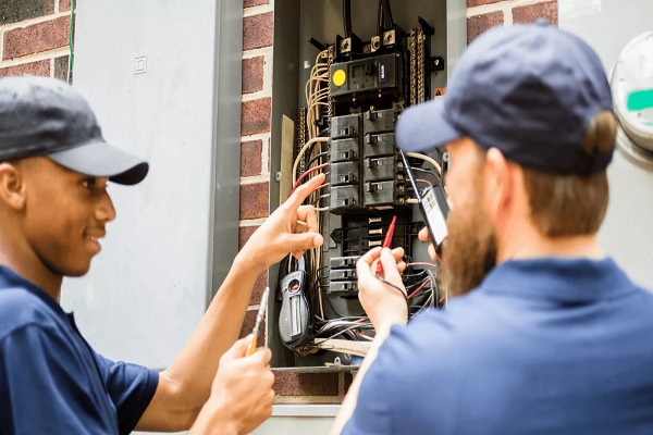 Electricians in Milliken
