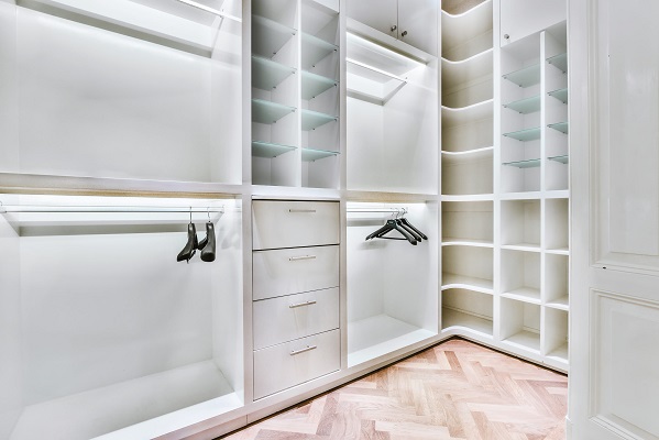 Small Walk in Closet